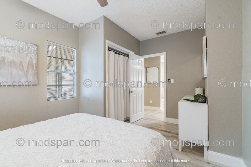 Building Photo - 1801 31st Ave N