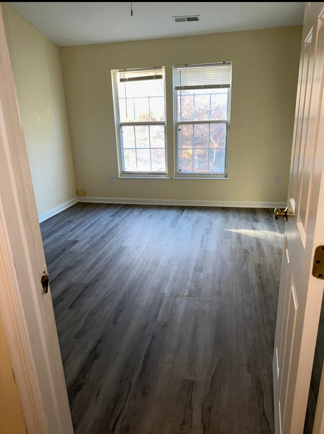 bedroom 2 - 8604 Jacks Reef Rd