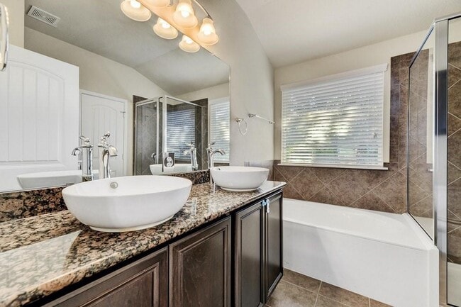 Building Photo - 1508 Sugarberry Ln