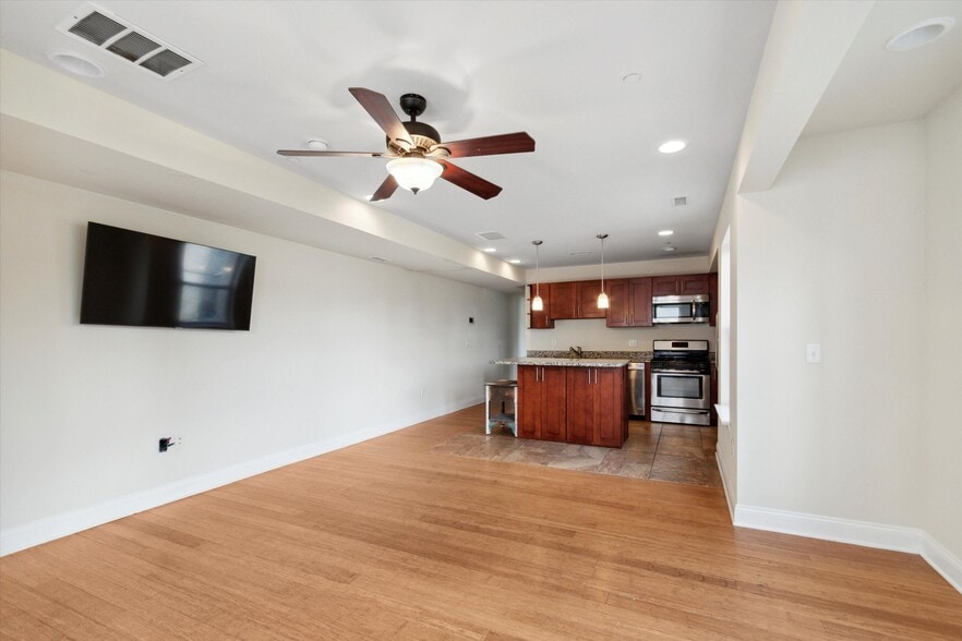 Building Photo - 1955 N 18th St