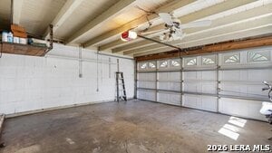Building Photo - 1049 Ivy Ln