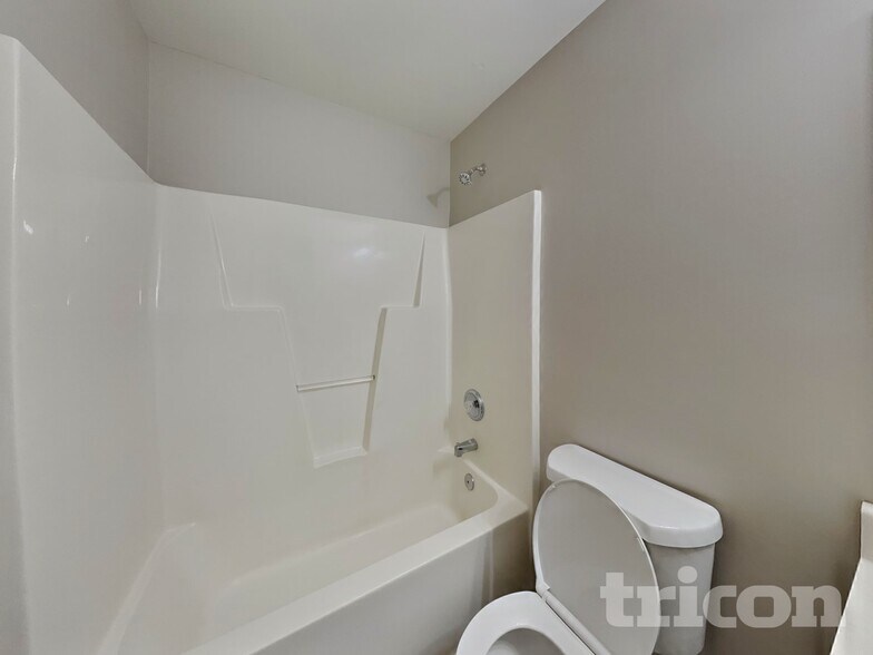 Building Photo - 3665 Watkins Ridge Ct