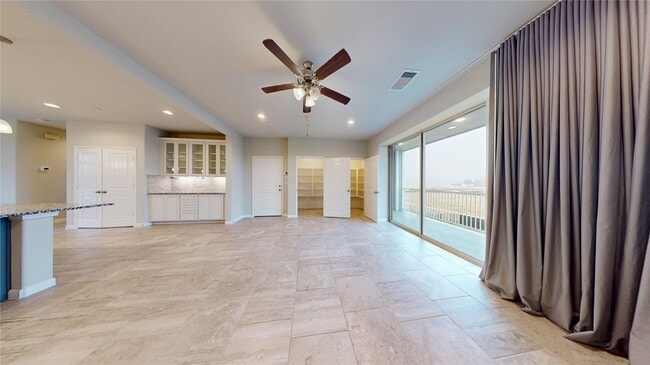 Building Photo - 1406 Veranda Mist