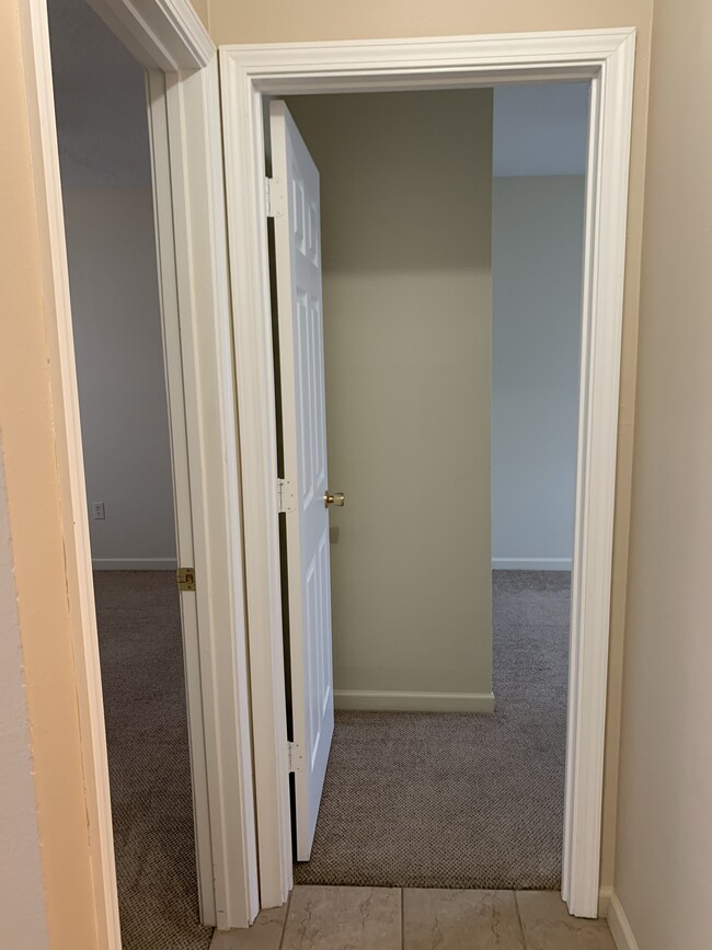 Hall to bedrooms - 354 W Douglas St