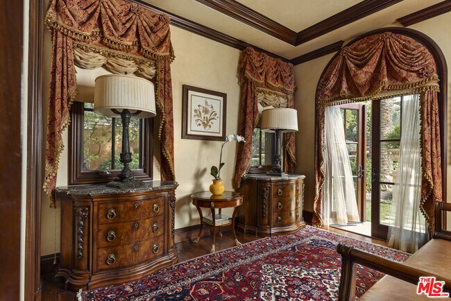 Building Photo - 28 Deep Sea