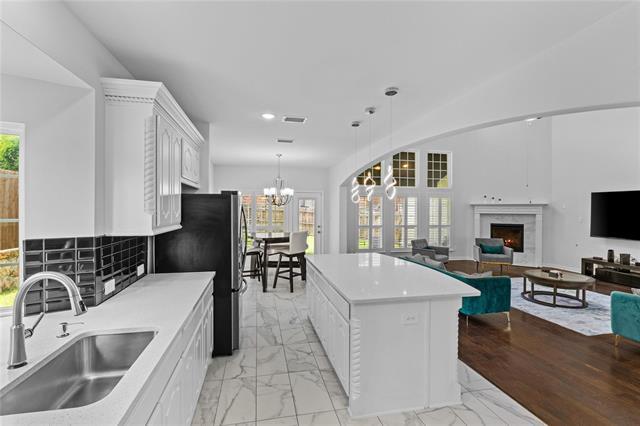 Building Photo - 2305 Hickey Dr