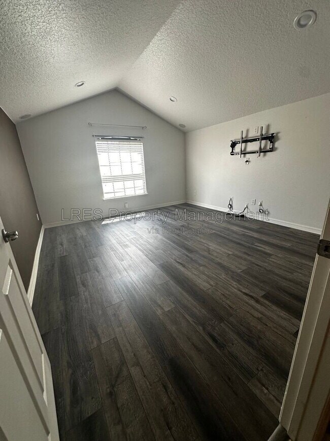 Building Photo - 3965 Marietta Way