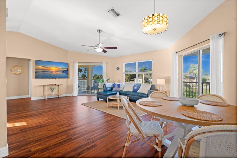 Building Photo - 5420 Chiquita Blvd S