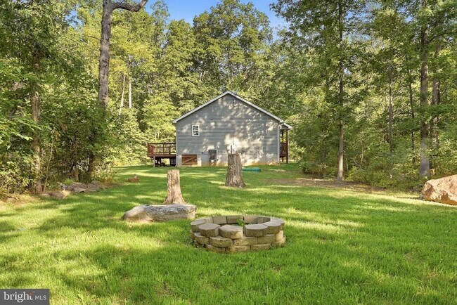 Building Photo - 101 Brier Rabbit Ct