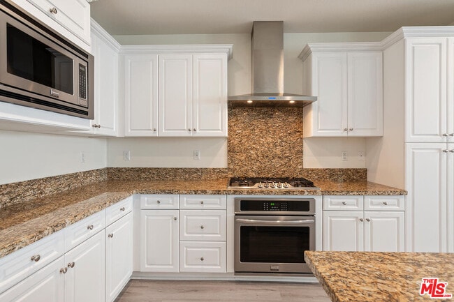 Building Photo - 11611 Cantara Dr