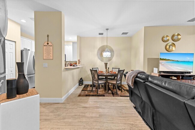 Building Photo - 3043 Grandiflora Dr