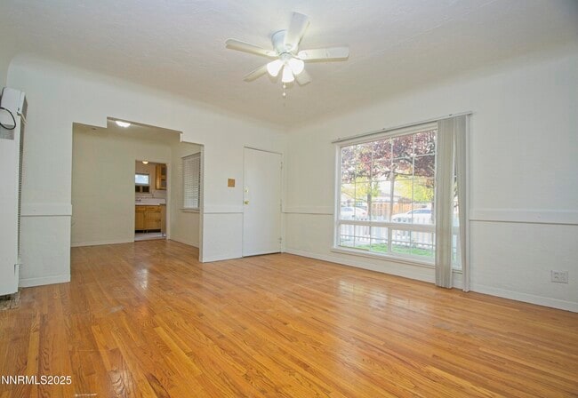 Building Photo - 1418 E St