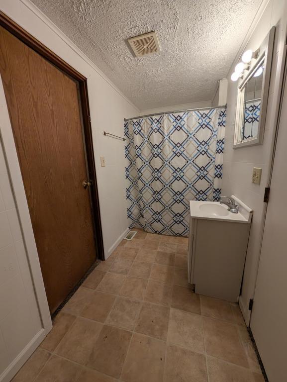 Building Photo - 626 E Jackson St