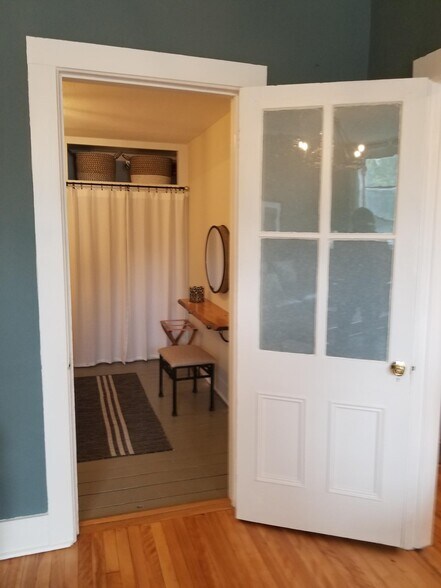 Building Photo - 47 W Main St