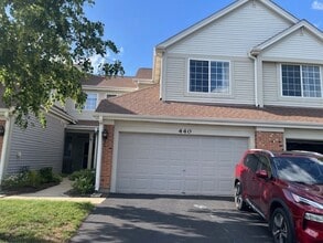 Building Photo - 440 E Thornhill Ln