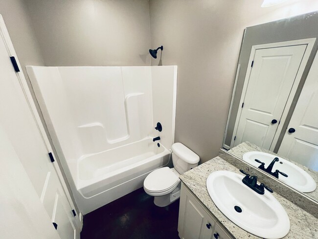 Building Photo - 1 Bed/1 Bath