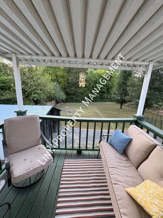 Building Photo - 106 S Germantown Rd