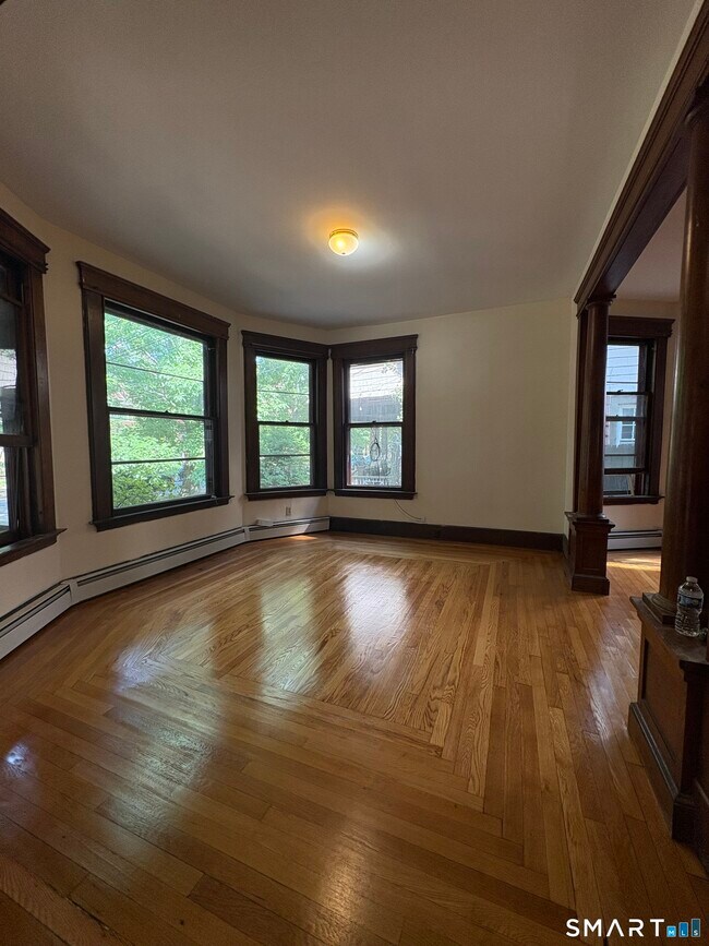 Building Photo - 788 Elm St
