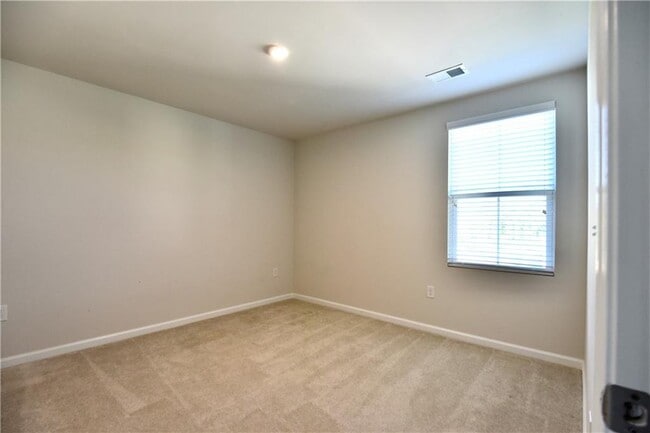 Building Photo - 8421 Limerick Ln