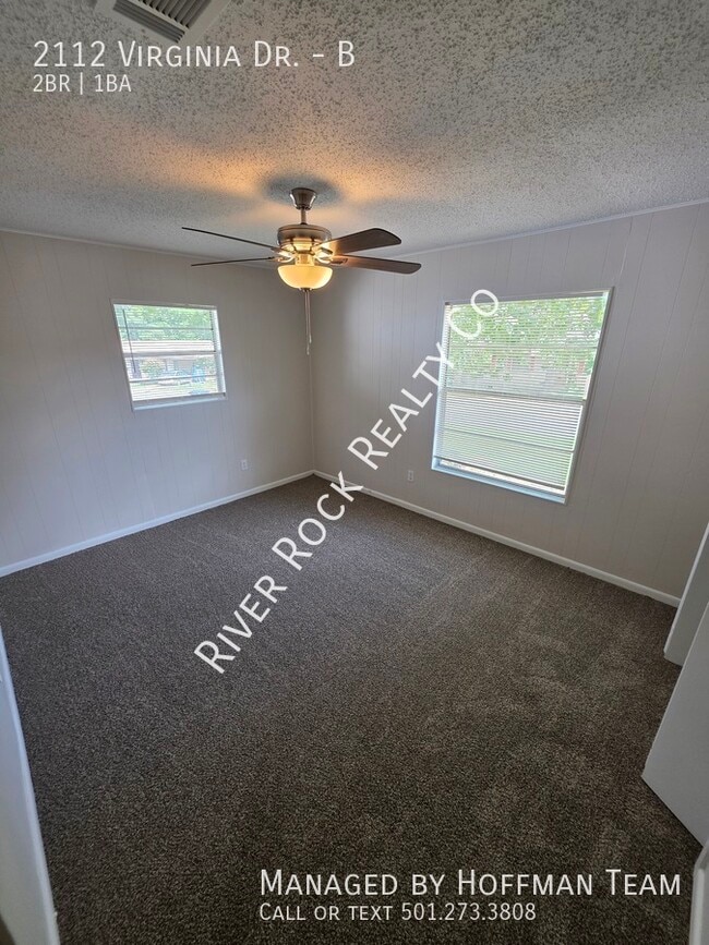 Building Photo - 2112 Virginia Dr