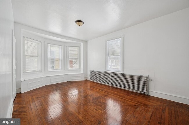 Building Photo - 1658 Conklin St