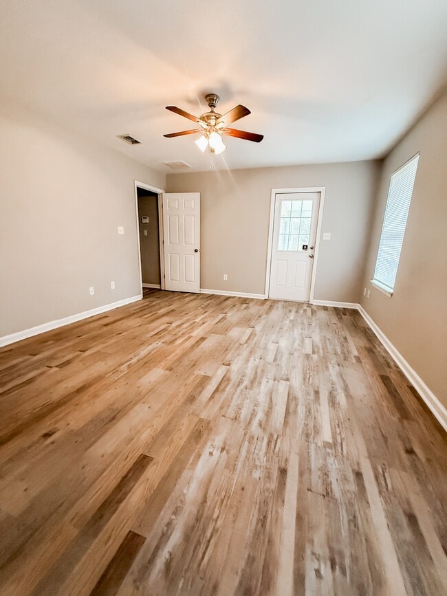 Building Photo - 28 W F Magers Rd