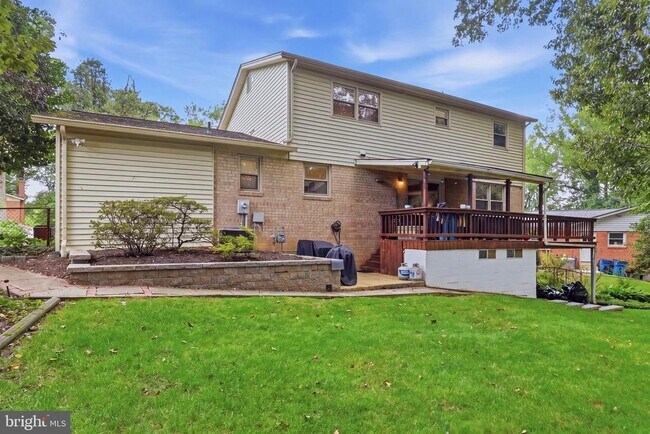 Building Photo - 6605 Grey Fox Dr