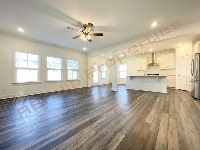 Building Photo - 709 Hardin Hill Lane