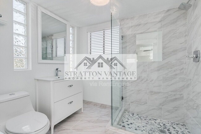 Building Photo - 4540 E Heatherbrae Dr