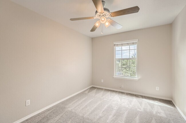 Building Photo - Less than 7 miles from Randolph AFB! Lawn care included!
