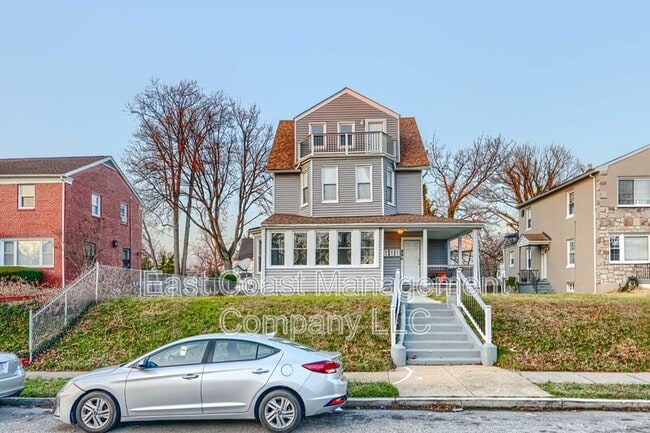 Building Photo - 4012 Fernhill Ave