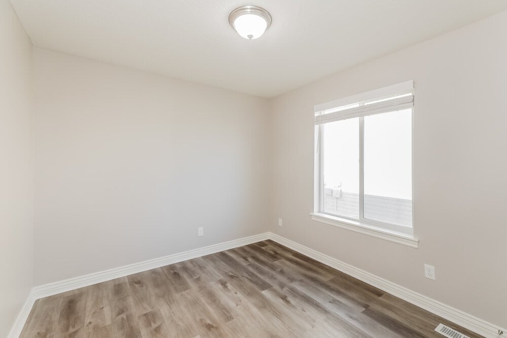 Building Photo - 1681 E Tumwater Ln