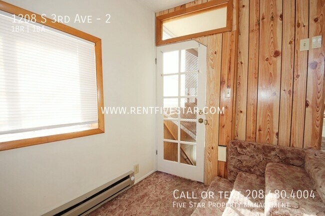 Building Photo - 1208 S 3rd Ave