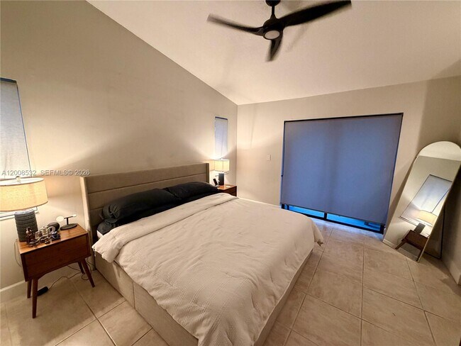 Building Photo - 3064 S Oakland Forest Dr