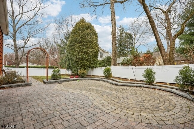 Building Photo - 254 Darlington Ave