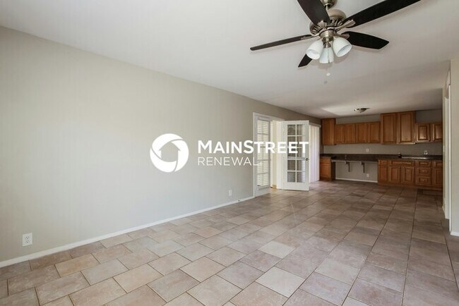 Building Photo - 4 Bedroom Pet-Friendly Home in Glendale, AZ with Main Street Renewal