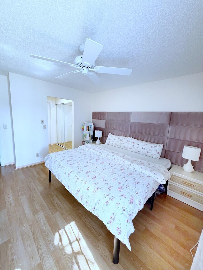 Building Photo - 1014 Green Pine Blvd