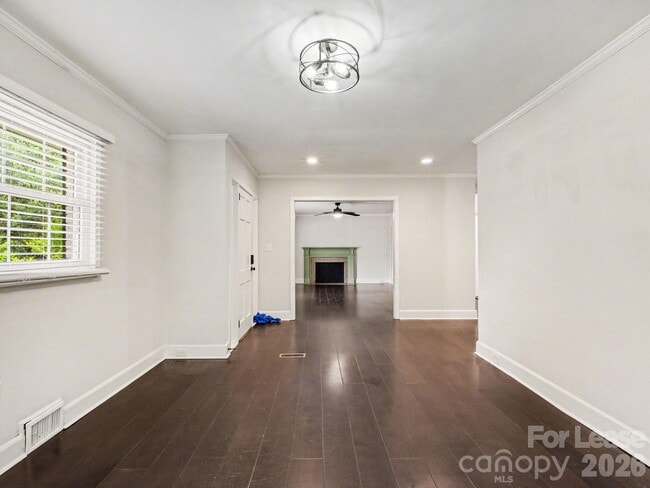 Building Photo - 782 Union St S