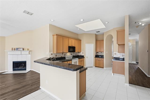 Building Photo - 3907 Rose Ct