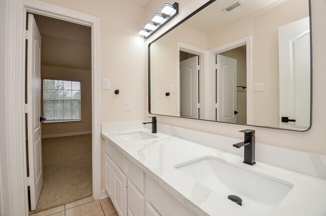 Building Photo - 3826 Bell Hollow Ln