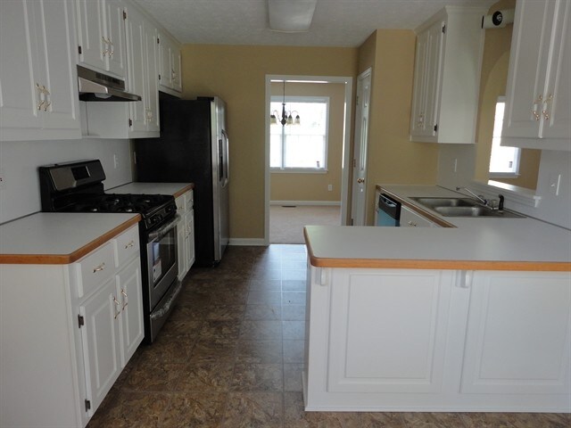 Building Photo - 534 Matthew Dr