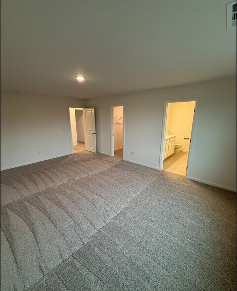 Building Photo - 482 Jet Strm Dr