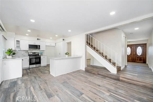 Building Photo - 9548 Bloomfield St