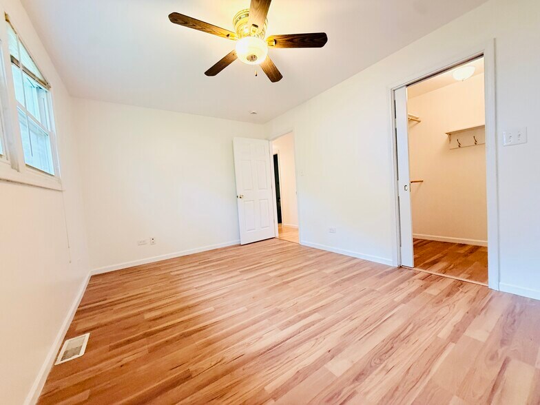 Building Photo - 2904 Stork Ct