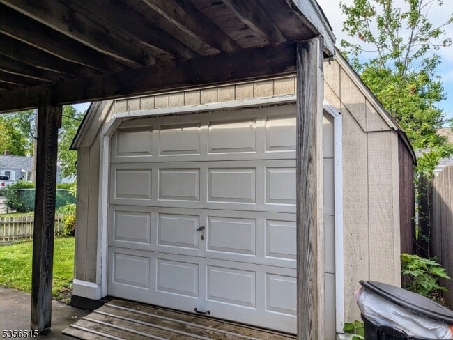 Building Photo - 40 N Auten Ave