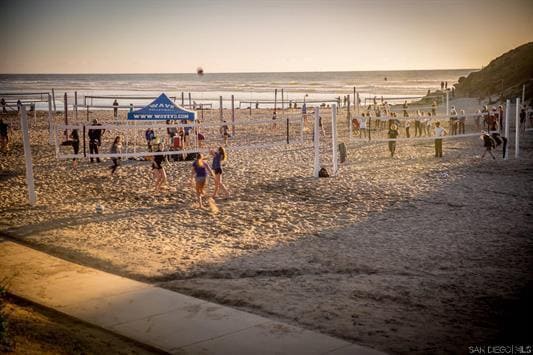 Building Photo - 2770 Caminito Cedros