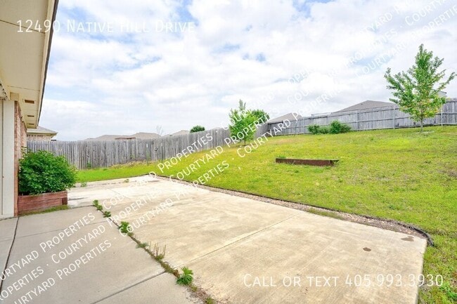 Building Photo - 12490 Native Hill Dr