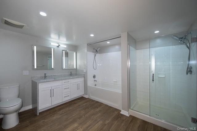 Building Photo - 100 Glen St