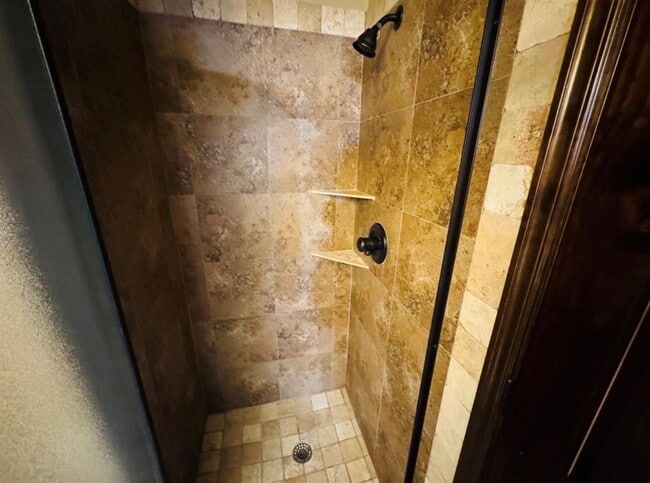 Building Photo - 2400 NW 151st St