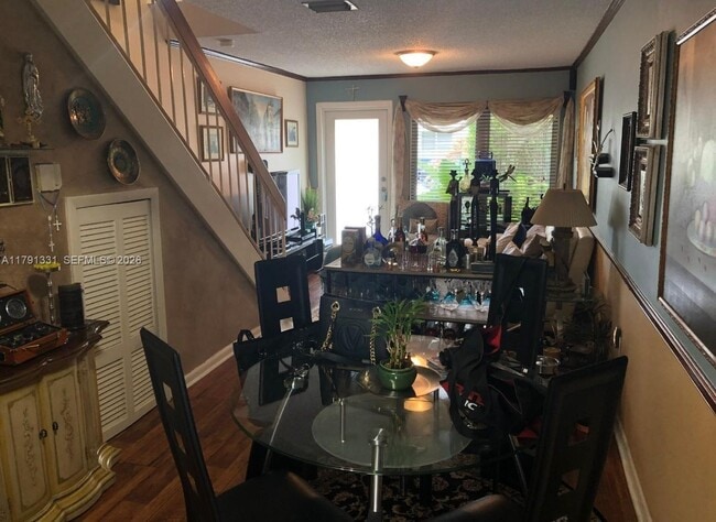 Building Photo - 248 Majorca Ave